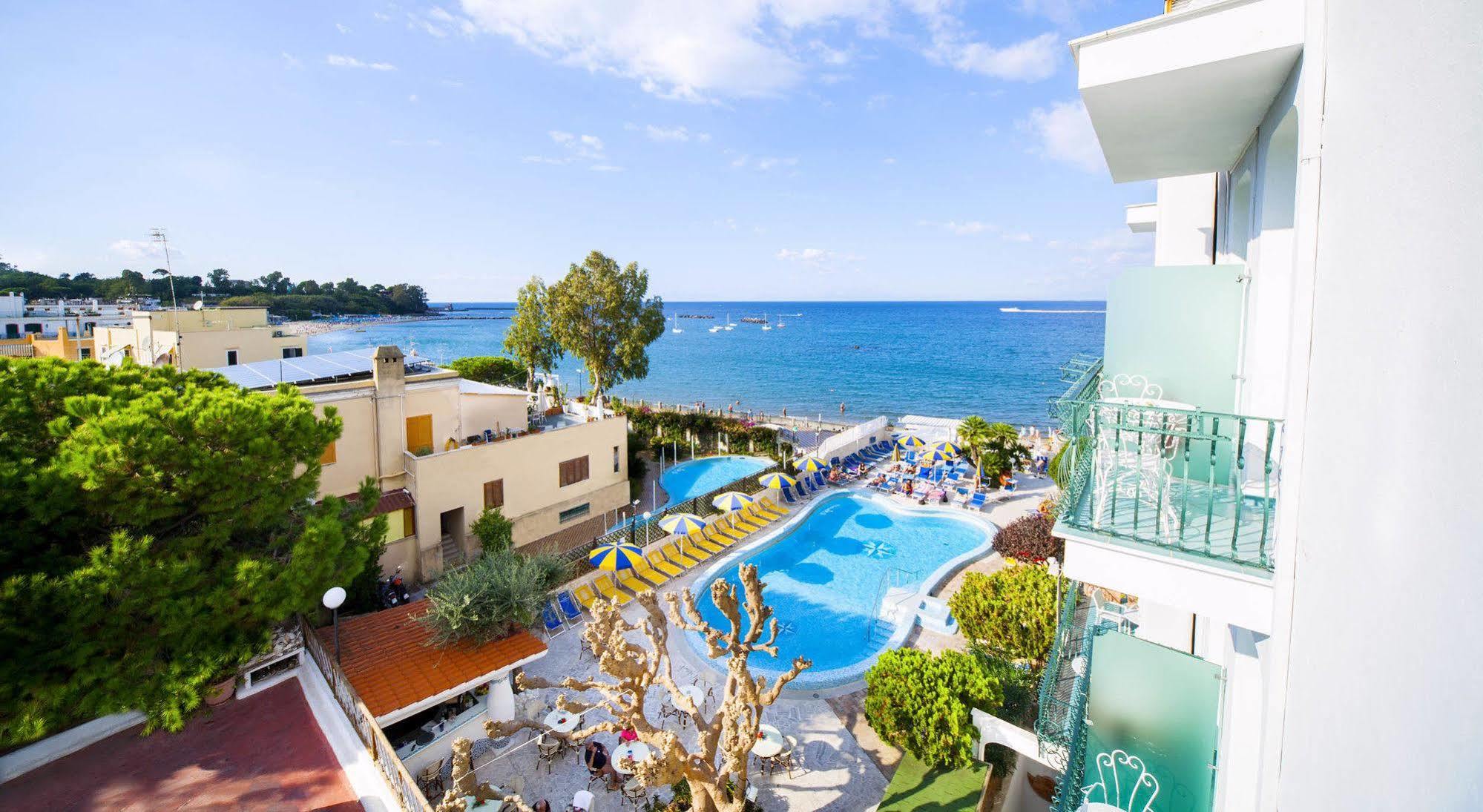Hotel Ambasciatori Ischia Exterior foto