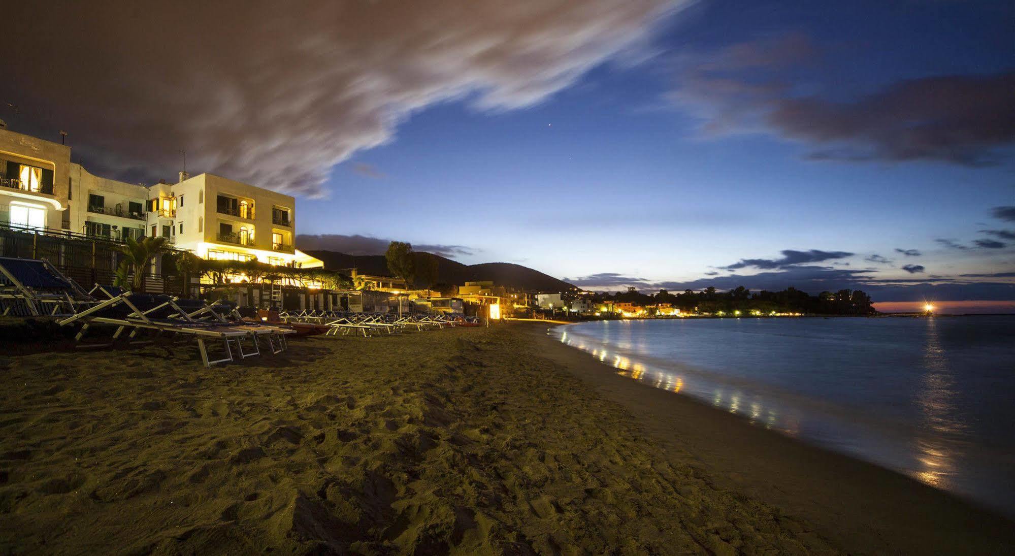 Hotel Ambasciatori Ischia Exterior foto
